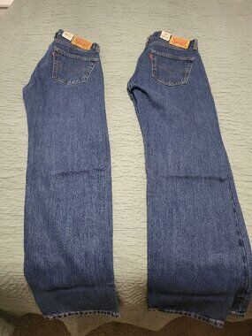 NWT Levi's 505 Dark Stonewash Jeans - Size 34x34